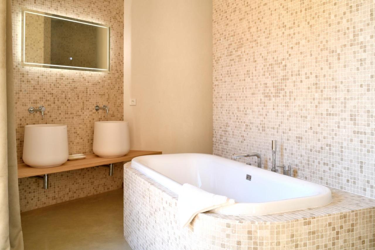 A Speranza Suites Avec Piscine Privative Chauffee بونيفَسْيو المظهر الخارجي الصورة