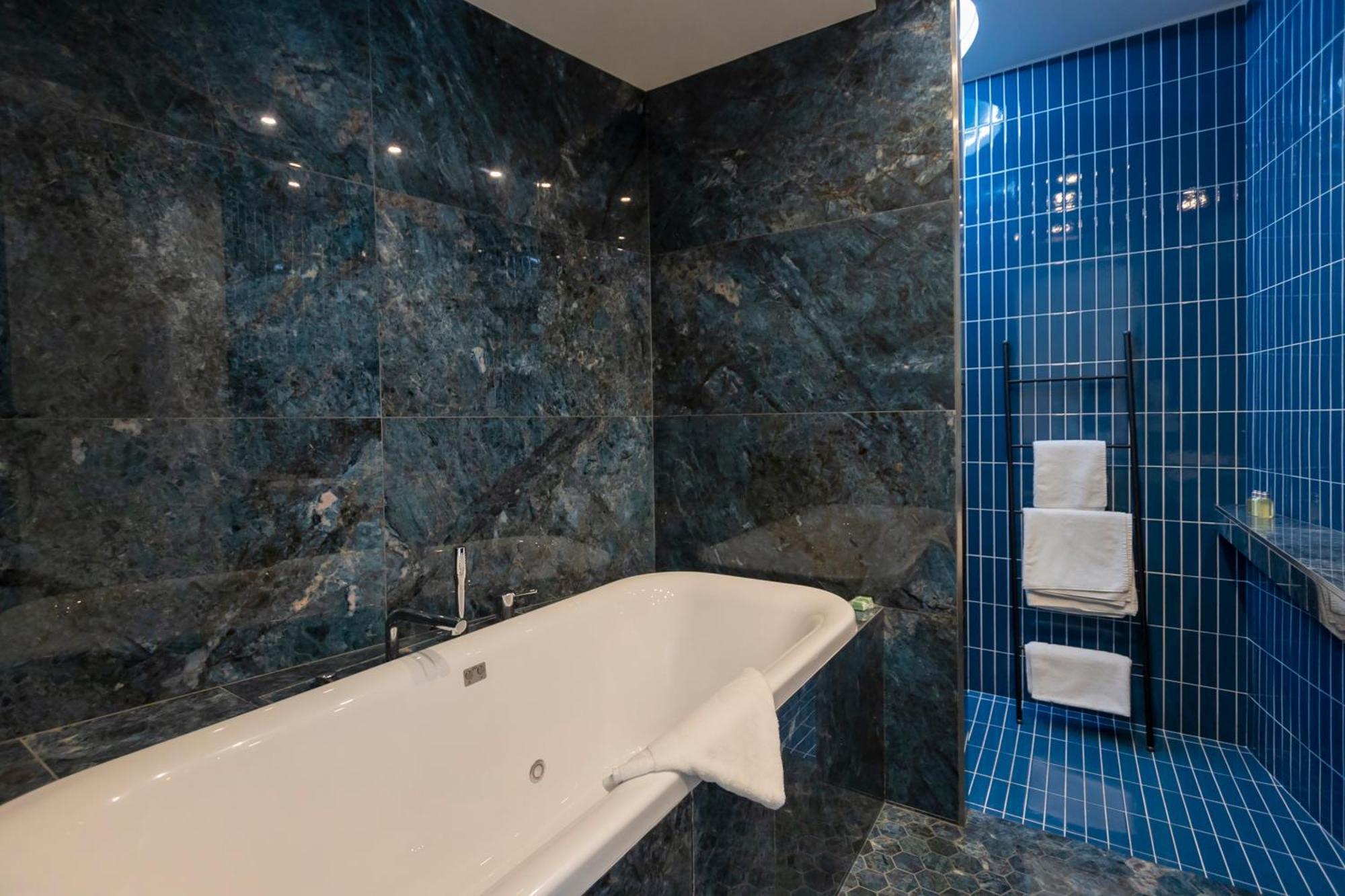 A Speranza Suites Avec Piscine Privative Chauffee بونيفَسْيو المظهر الخارجي الصورة