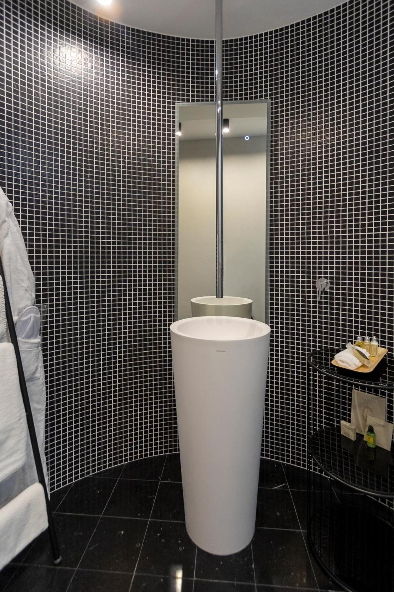 A Speranza Suites Avec Piscine Privative Chauffee بونيفَسْيو المظهر الخارجي الصورة